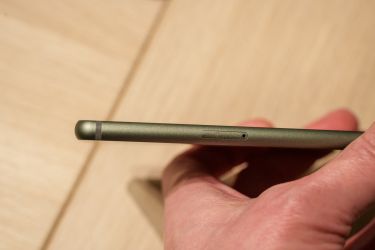 Le slot pour carte SIM de l'AI Paper Reader